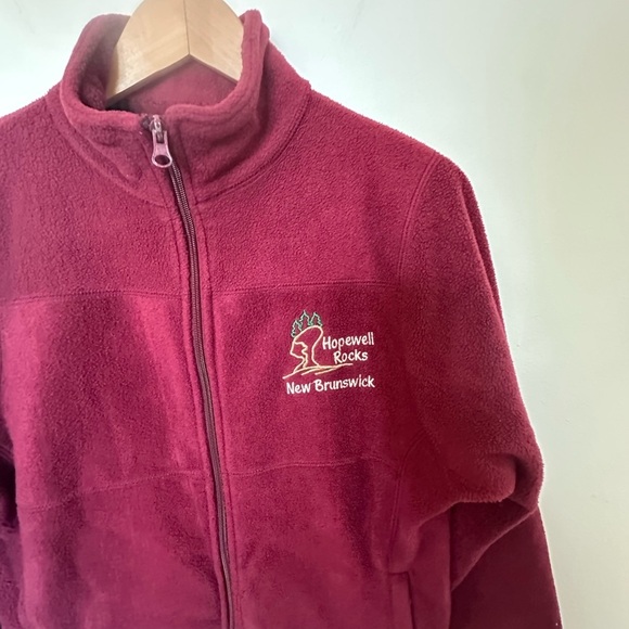 Vintage Fleece Sweater Northern Getaway Fleece Burgundy Cozy New Brunswick - Picture 4 of 14